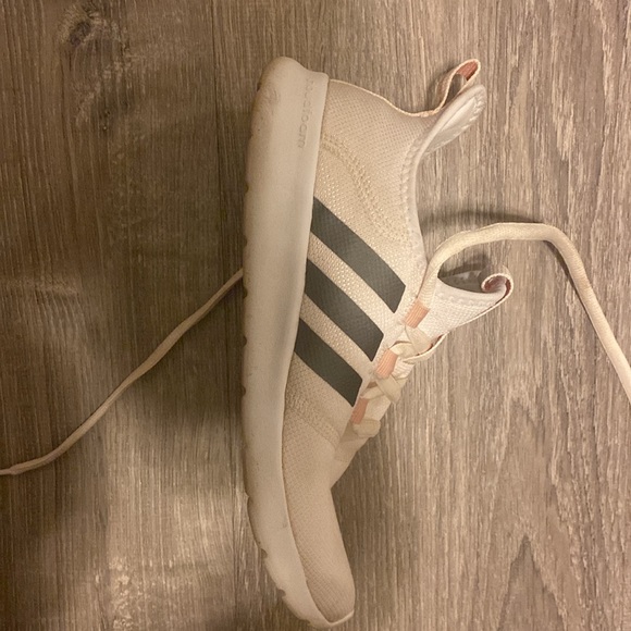 Adidas sneakers - Picture 2 of 3